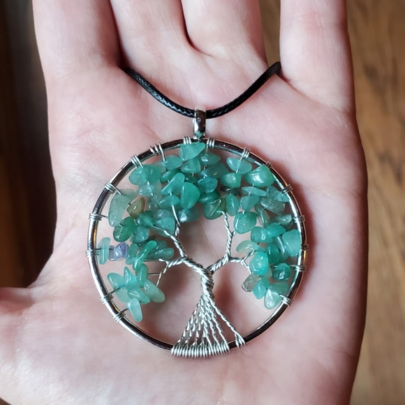 NWOT Green Aventurine Silver Tree of Life Necklace - Picture 5 of 6